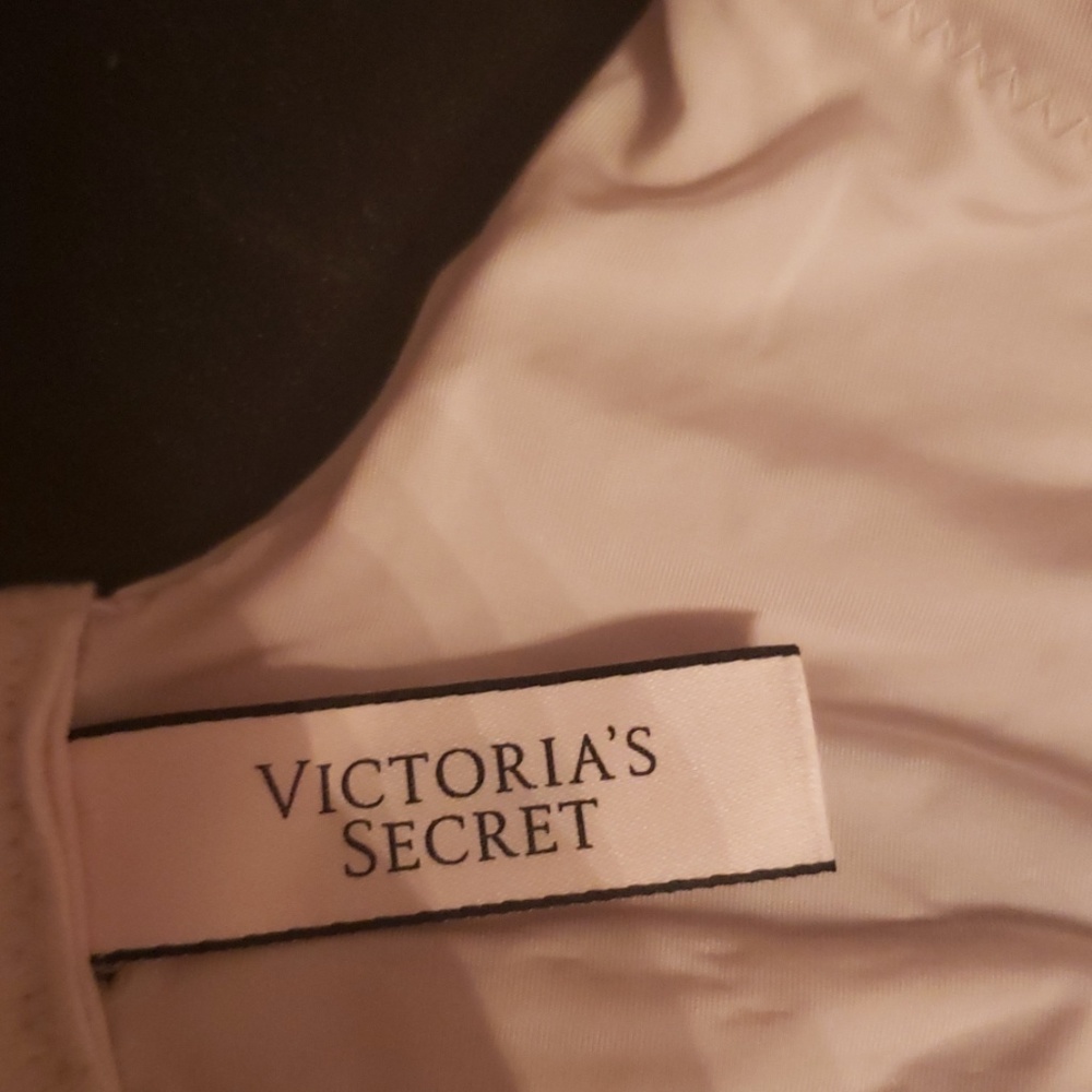 Smoothing bra - Picture 5 of 5